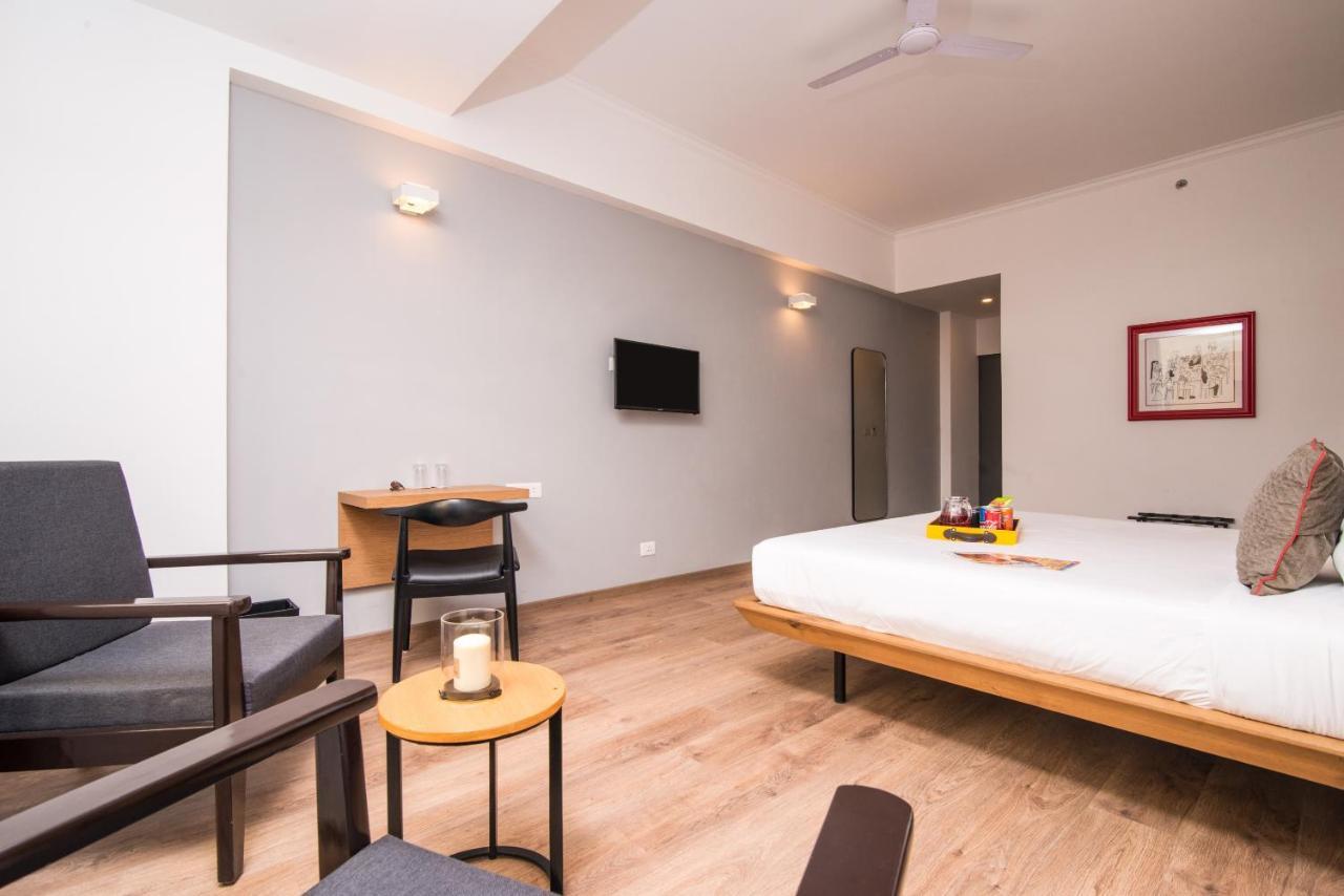 Oyo Townhouse 028 Corporate Suite Noida Eksteriør billede