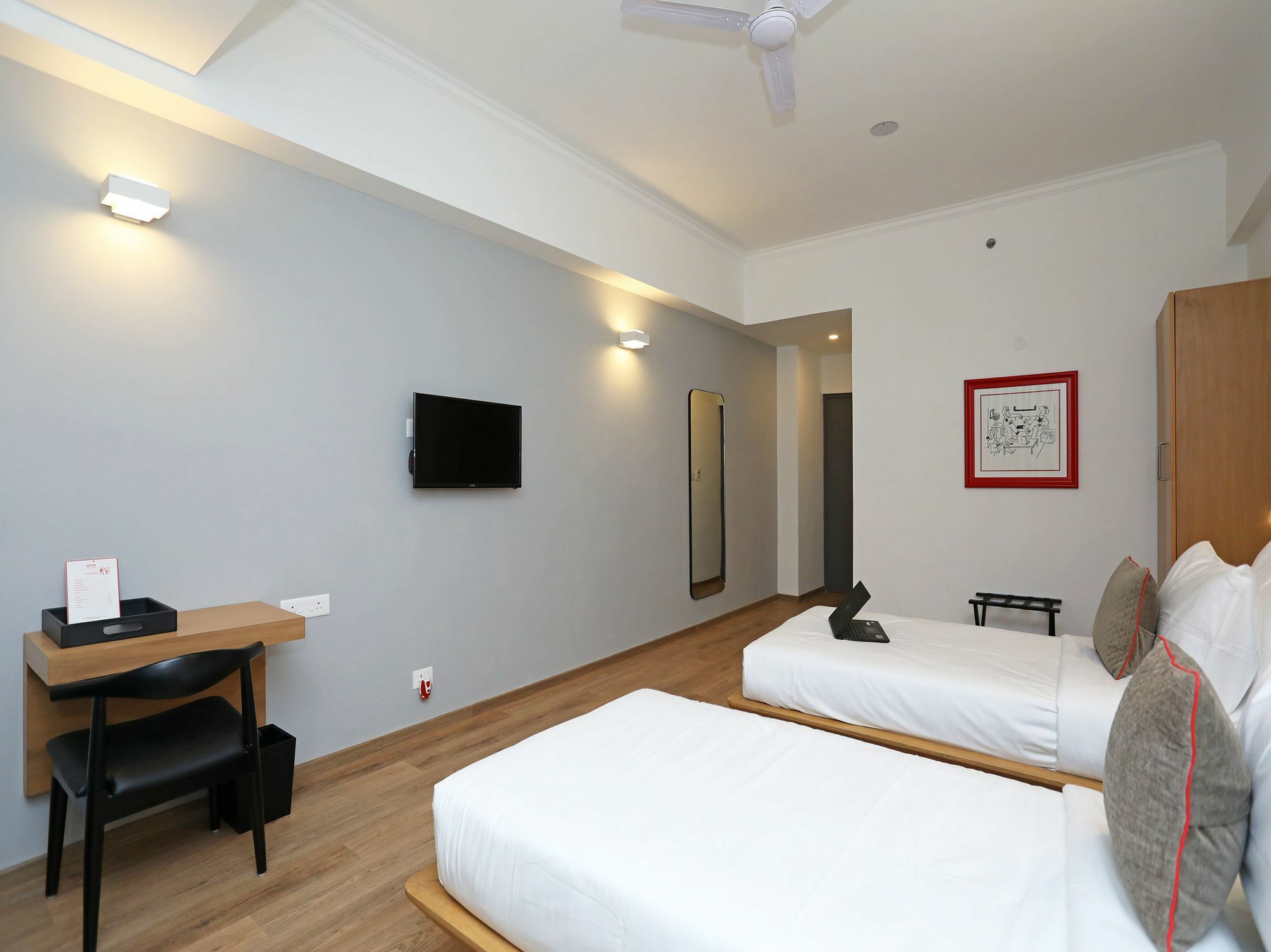 Oyo Townhouse 028 Corporate Suite Noida Eksteriør billede