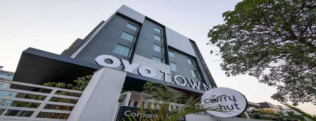 Oyo Townhouse 028 Corporate Suite Noida Eksteriør billede